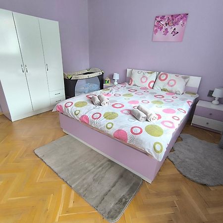 Апартамент За Нощувка, Център! Stara Zagora Eksteriør billede
