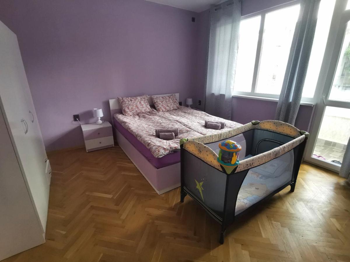 Апартамент За Нощувка, Център! Stara Zagora Eksteriør billede